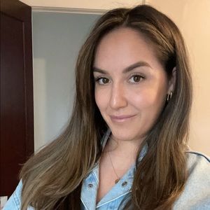 Meet your Posher, Crista